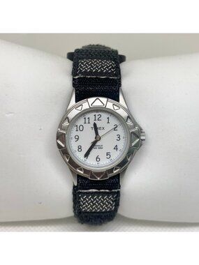 Timex indiglo kids watch quartz silver tone 27mm WR30M black up to 7” running